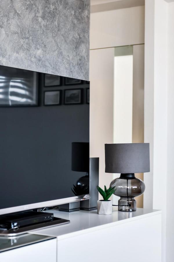 2 Bedroom Penthouse In City Center, Free Parking Σαράγεβο Εξωτερικό φωτογραφία